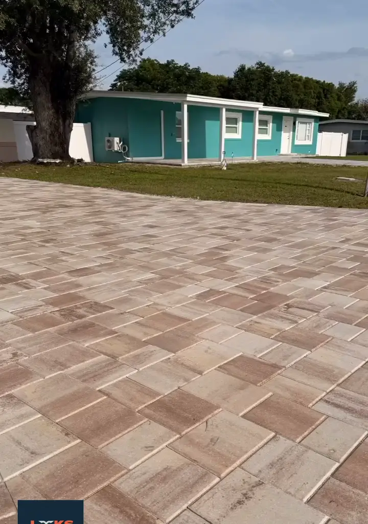 Close-up of a paver driveway pattern